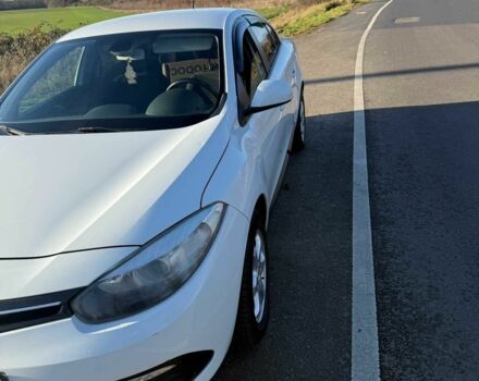 Белый Рено Флюенс, объемом двигателя 1.5 л и пробегом 251 тыс. км за 9367 $, фото 1 на Automoto.ua