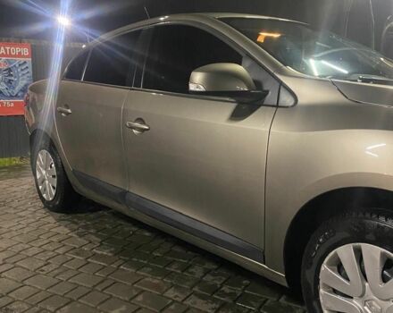 Бежевий Рено Флюенс, об'ємом двигуна 0 л та пробігом 194 тис. км за 6300 $, фото 1 на Automoto.ua