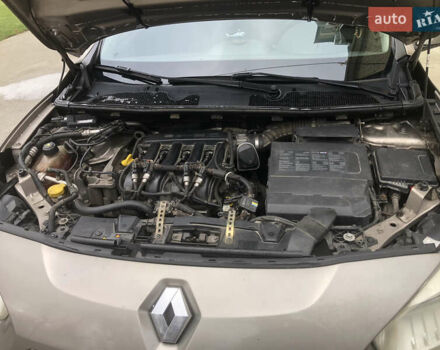 Бежевый Рено Флюенс, объемом двигателя 1.6 л и пробегом 295 тыс. км за 5150 $, фото 12 на Automoto.ua