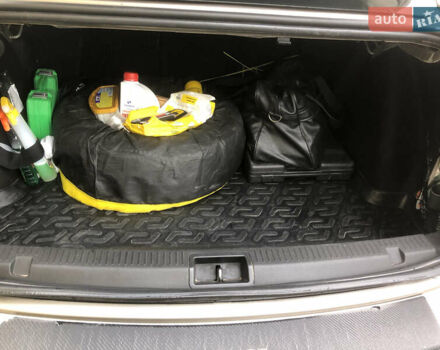 Бежевый Рено Флюенс, объемом двигателя 1.6 л и пробегом 295 тыс. км за 5150 $, фото 5 на Automoto.ua