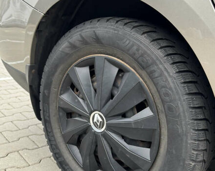 Бежевый Рено Флюенс, объемом двигателя 1.6 л и пробегом 192 тыс. км за 6200 $, фото 22 на Automoto.ua