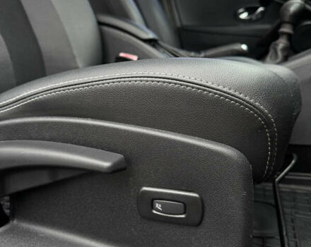 Бежевый Рено Флюенс, объемом двигателя 1.6 л и пробегом 192 тыс. км за 6200 $, фото 19 на Automoto.ua