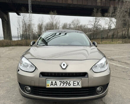 Бежевый Рено Флюенс, объемом двигателя 1.6 л и пробегом 192 тыс. км за 6200 $, фото 1 на Automoto.ua