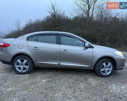 Бежевый Рено Флюенс, объемом двигателя 1.5 л и пробегом 198 тыс. км за 7500 $, фото 1 на Automoto.ua