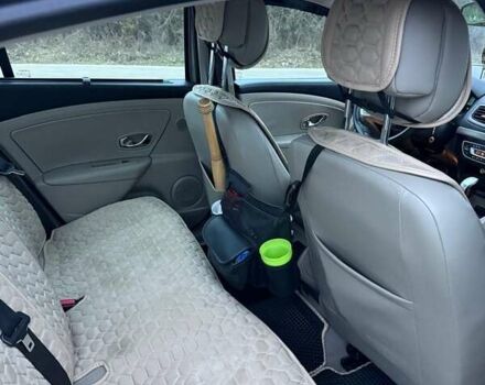 Бежевый Рено Флюенс, объемом двигателя 1.5 л и пробегом 198 тыс. км за 7500 $, фото 5 на Automoto.ua