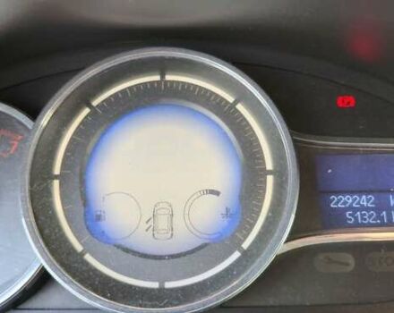 Бежевый Рено Флюенс, объемом двигателя 2 л и пробегом 229 тыс. км за 8000 $, фото 13 на Automoto.ua