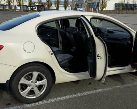 Бежевый Рено Флюенс, объемом двигателя 2 л и пробегом 229 тыс. км за 8000 $, фото 11 на Automoto.ua