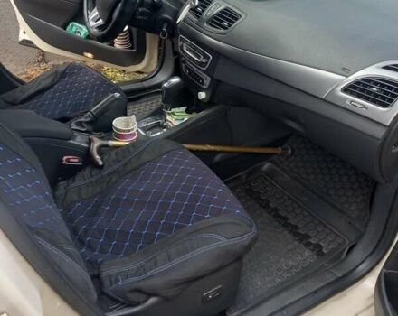 Бежевый Рено Флюенс, объемом двигателя 1.6 л и пробегом 275 тыс. км за 8000 $, фото 9 на Automoto.ua