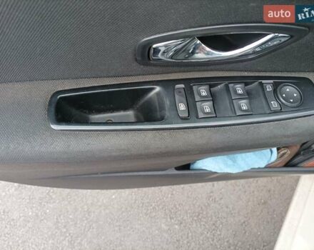 Бежевый Рено Флюенс, объемом двигателя 1.46 л и пробегом 226 тыс. км за 8300 $, фото 11 на Automoto.ua