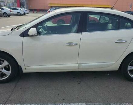 Бежевый Рено Флюенс, объемом двигателя 2 л и пробегом 229 тыс. км за 8000 $, фото 4 на Automoto.ua