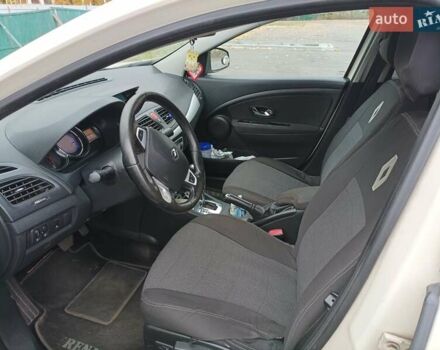 Бежевый Рено Флюенс, объемом двигателя 1.46 л и пробегом 226 тыс. км за 8300 $, фото 8 на Automoto.ua