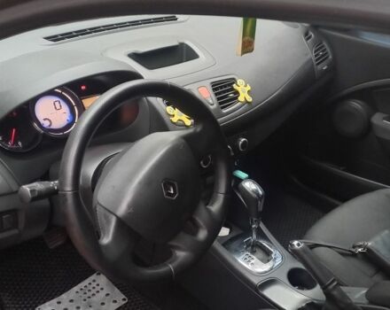 Бежевый Рено Флюенс, объемом двигателя 1.5 л и пробегом 251 тыс. км за 8300 $, фото 10 на Automoto.ua