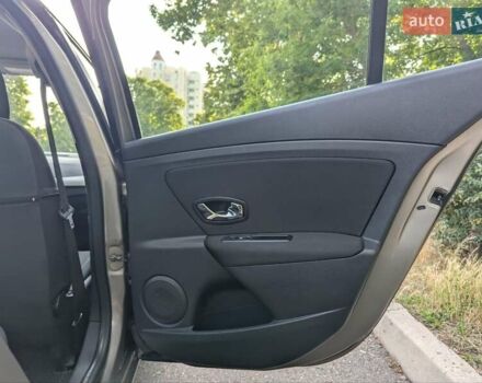 Бежевий Рено Флюенс, об'ємом двигуна 1.46 л та пробігом 192 тис. км за 8200 $, фото 11 на Automoto.ua