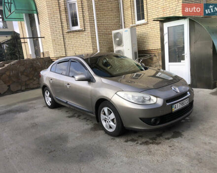 Бежевый Рено Флюенс, объемом двигателя 1.6 л и пробегом 295 тыс. км за 5150 $, фото 1 на Automoto.ua