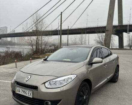 Бежевый Рено Флюенс, объемом двигателя 1.6 л и пробегом 192 тыс. км за 6200 $, фото 1 на Automoto.ua