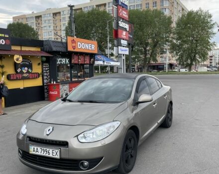 Бежевый Рено Флюенс, объемом двигателя 2 л и пробегом 224 тыс. км за 5900 $, фото 1 на Automoto.ua
