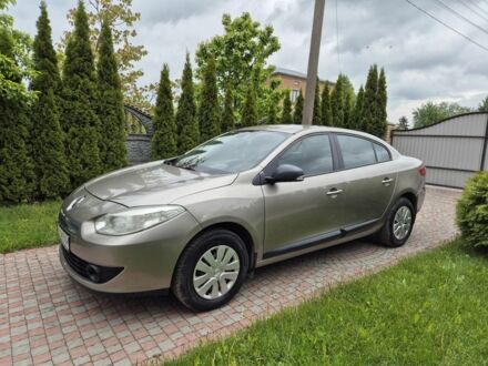 Рено Флюенс 2012 в Львове на Automoto.ua Бежевый Рено Флюенс, объемом двигателя 1.5 л и пробегом 257 тыс. км за 7300 $, фото 1 на Automoto.ua
