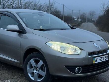 Бежевый Рено Флюенс, объемом двигателя 1.5 л и пробегом 198 тыс. км за 7500 $, фото 1 на Automoto.ua