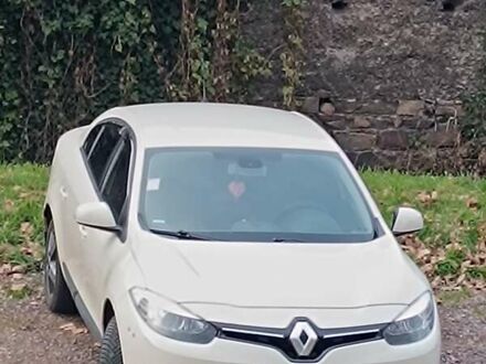 Бежевый Рено Флюенс, объемом двигателя 1.46 л и пробегом 125 тыс. км за 6000 $, фото 1 на Automoto.ua