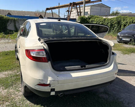 Бежевый Рено Флюенс, объемом двигателя 1.6 л и пробегом 130 тыс. км за 1500 $, фото 1 на Automoto.ua