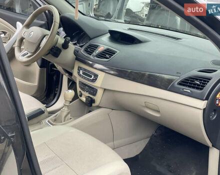 Чорний Рено Флюенс, об'ємом двигуна 1.46 л та пробігом 313 тис. км за 6250 $, фото 8 на Automoto.ua