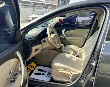 Черный Рено Флюенс, объемом двигателя 1.6 л и пробегом 144 тыс. км за 6500 $, фото 8 на Automoto.ua