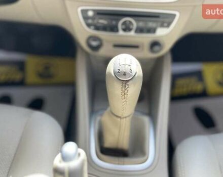 Черный Рено Флюенс, объемом двигателя 1.6 л и пробегом 144 тыс. км за 6500 $, фото 16 на Automoto.ua