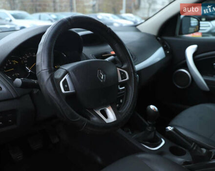 Чорний Рено Флюенс, об'ємом двигуна 1.5 л та пробігом 230 тис. км за 5650 $, фото 7 на Automoto.ua