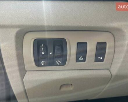 Черный Рено Флюенс, объемом двигателя 1.6 л и пробегом 144 тыс. км за 6500 $, фото 10 на Automoto.ua