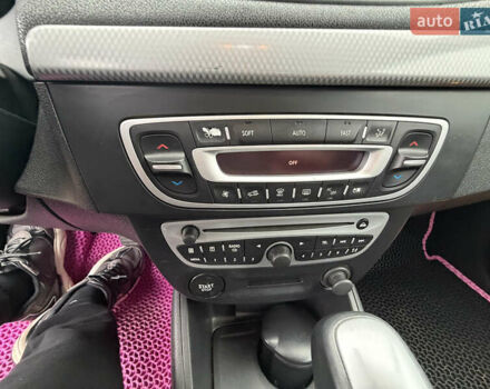 Чорний Рено Флюенс, об'ємом двигуна 2 л та пробігом 203 тис. км за 6000 $, фото 17 на Automoto.ua