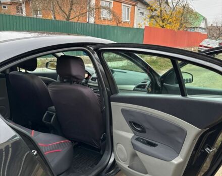 Чорний Рено Флюенс, об'ємом двигуна 1.6 л та пробігом 195 тис. км за 6500 $, фото 8 на Automoto.ua