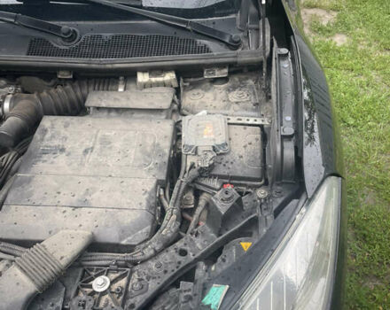 Черный Рено Флюенс, объемом двигателя 2 л и пробегом 260 тыс. км за 6500 $, фото 9 на Automoto.ua