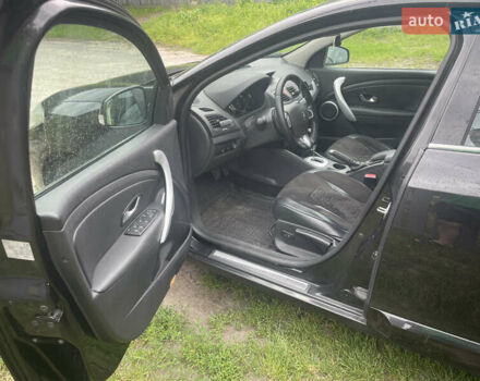 Черный Рено Флюенс, объемом двигателя 2 л и пробегом 260 тыс. км за 6500 $, фото 10 на Automoto.ua