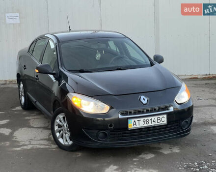 Черный Рено Флюенс, объемом двигателя 1.6 л и пробегом 336 тыс. км за 4250 $, фото 2 на Automoto.ua