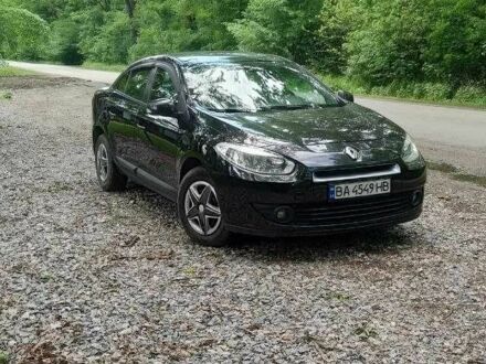 Рено Флюенс 2010 у Знаменке на Automoto.ua Чорний Рено Флюенс, об'ємом двигуна 1.6 л та пробігом 265 тис. км за 5200 $, фото 1 на Automoto.ua