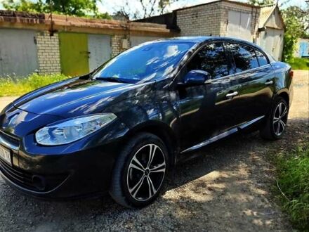 Рено Флюенс 2012 в Новомосковске на Automoto.ua Черный Рено Флюенс, объемом двигателя 2 л и пробегом 220 тыс. км за 6300 $, фото 1 на Automoto.ua