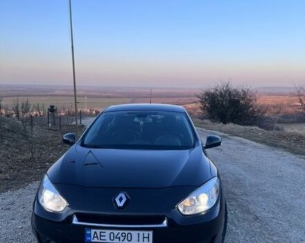 Черный Рено Флюенс, объемом двигателя 2 л и пробегом 113 тыс. км за 6200 $, фото 1 на Automoto.ua