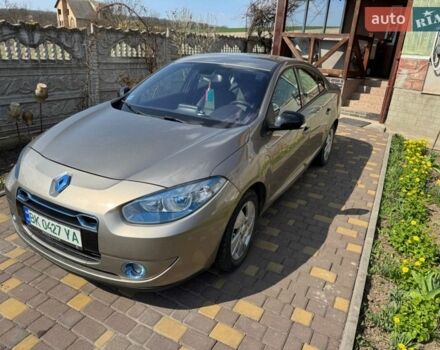 Коричневый Рено Флюенс, объемом двигателя 0 л и пробегом 81 тыс. км за 5700 $, фото 1 на Automoto.ua