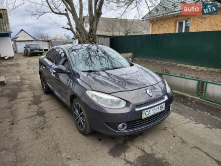 Рено Флюенс 2012 в Умани на Automoto.ua Коричневый Рено Флюенс, объемом двигателя 1.6 л и пробегом 204 тыс. км за 7000 $, фото 1 на Automoto.ua
