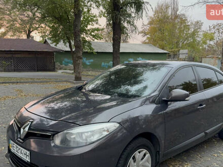 Рено Флюенс 2013 у Дніпро (Дніпропетровську) на Automoto.ua Коричневий Рено Флюенс, об'ємом двигуна 1.6 л та пробігом 253 тис. км за 6700 $, фото 1 на Automoto.ua