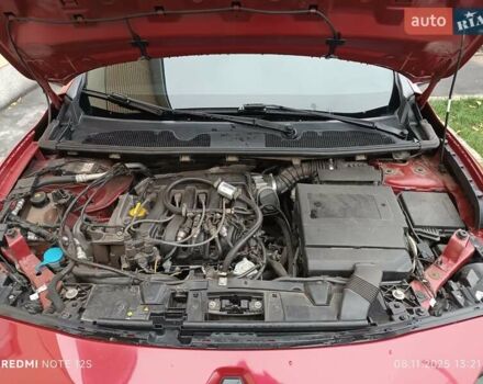 Червоний Рено Флюенс, об'ємом двигуна 1.6 л та пробігом 255 тис. км за 7400 $, фото 8 на Automoto.ua