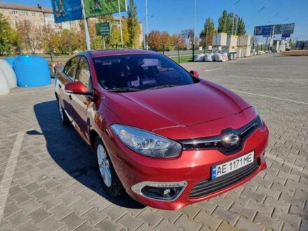 Красный Рено Флюенс, объемом двигателя 1.6 л и пробегом 171 тыс. км за 7979 $, фото 1 на Automoto.ua