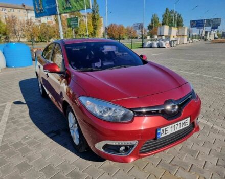 Красный Рено Флюенс, объемом двигателя 1.6 л и пробегом 171 тыс. км за 7979 $, фото 1 на Automoto.ua