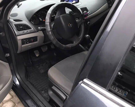 Рено Флюенс, объемом двигателя 1.6 л и пробегом 290 тыс. км за 5400 $, фото 4 на Automoto.ua