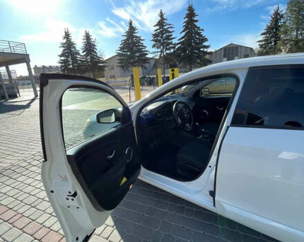 Рено Флюенс, об'ємом двигуна 1.6 л та пробігом 173 тис. км за 7200 $, фото 12 на Automoto.ua