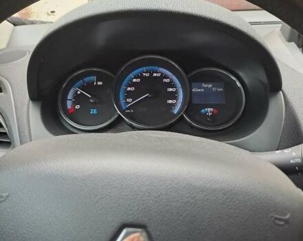 Рено Флюенс, объемом двигателя 0 л и пробегом 144 тыс. км за 4500 $, фото 5 на Automoto.ua