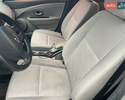 Сірий Рено Флюенс, об'ємом двигуна 1.6 л та пробігом 177 тис. км за 5950 $, фото 21 на Automoto.ua