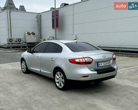 Сірий Рено Флюенс, об'ємом двигуна 1.6 л та пробігом 259 тис. км за 4500 $, фото 3 на Automoto.ua