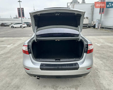 Сірий Рено Флюенс, об'ємом двигуна 1.6 л та пробігом 259 тис. км за 4500 $, фото 14 на Automoto.ua