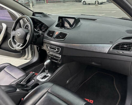 Сірий Рено Флюенс, об'ємом двигуна 1.6 л та пробігом 259 тис. км за 4500 $, фото 8 на Automoto.ua